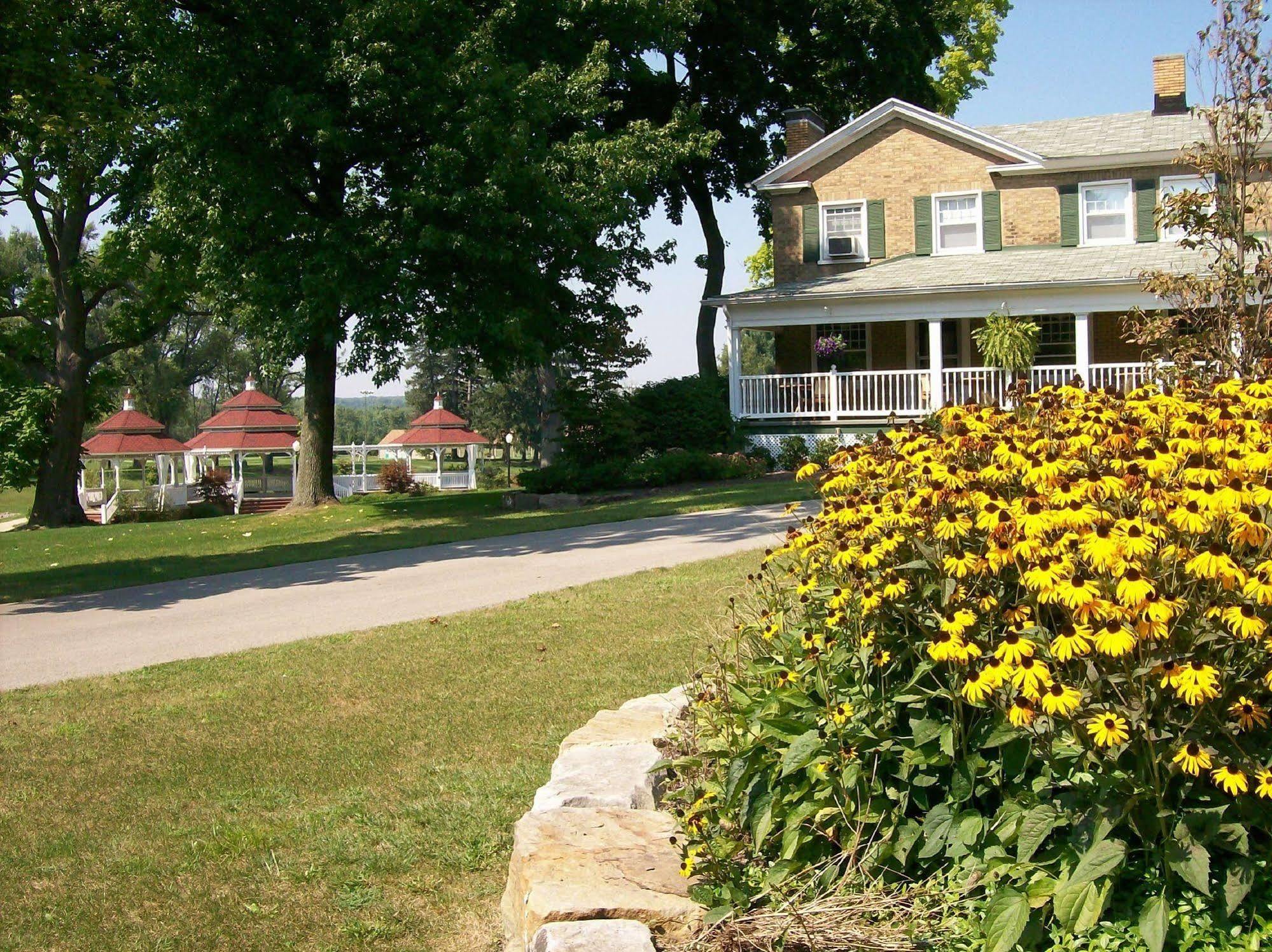 Julias Bed And Breakfast Hubbard Εξωτερικό φωτογραφία
